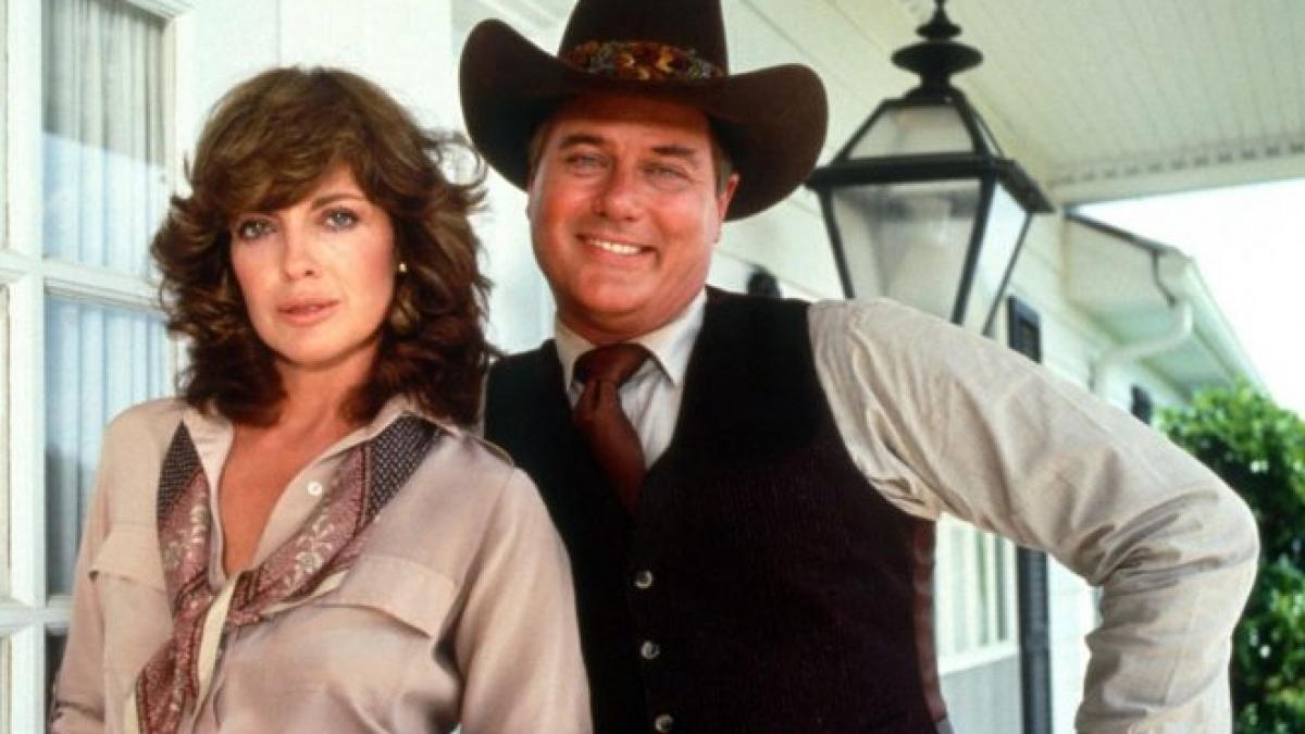 Sue Ellen din ”Dallas” a dezvăluit ce face zilnic ca să se mențină tânără la 76 de ani. Combină cafeaua cu o lingură de... 