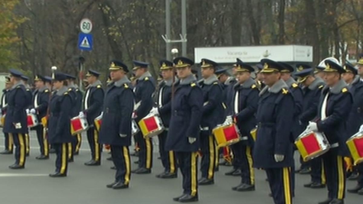 Repetiție generală pentru parada de 1 Decembrie