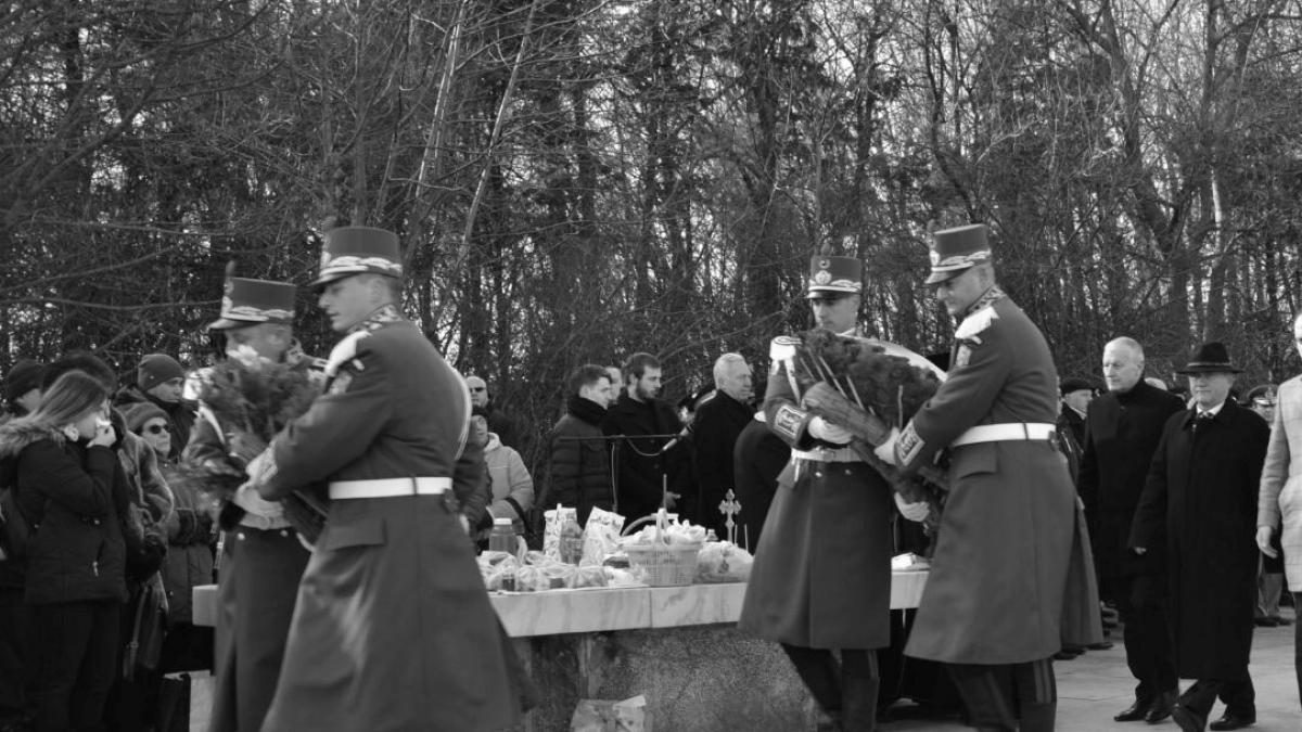 CNMR a depus coroane de flori la Monumentul Eroilor Jandarmi omorâți în 1989 la Otopeni. Ce a cerut delegația Parchetului General