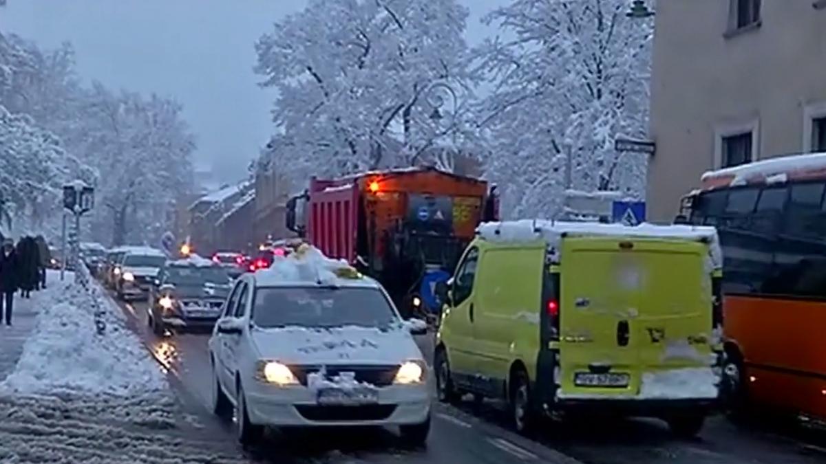 Atenționare meteo! Cod galben de ninsori și vânt în jumătate din țară