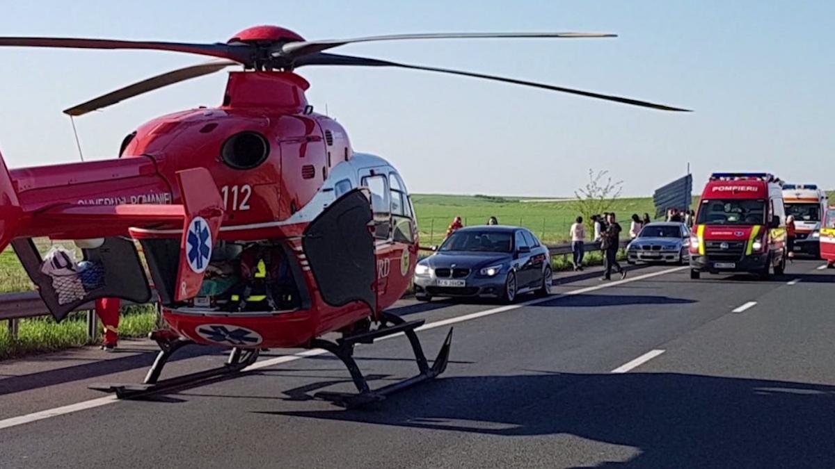 Accident grav pe Autostrada Timişoara-Arad. O persoană a murit, iar alte patru au fost rănite