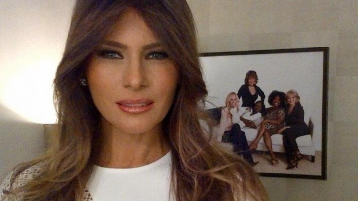 Cum arăta Melania Trump în copilărie. A trăit lângă o fabrică, într-un cartier muncitoresc