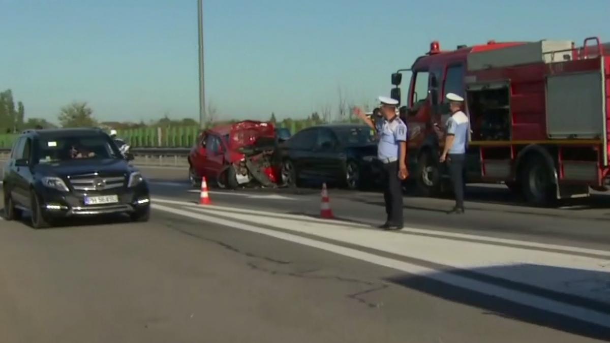 Accident cumplit pe Autostrada Soarelui. Şase persoane au fost rănite. Primele imagini