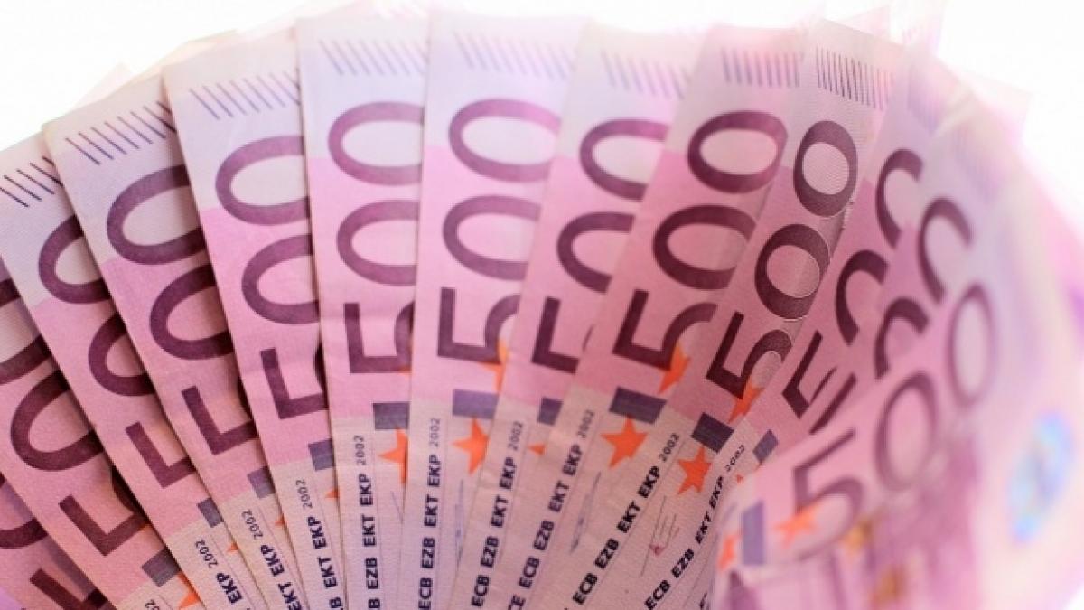 Planul pentru adoptarea monedei euro. Ce șanse are România