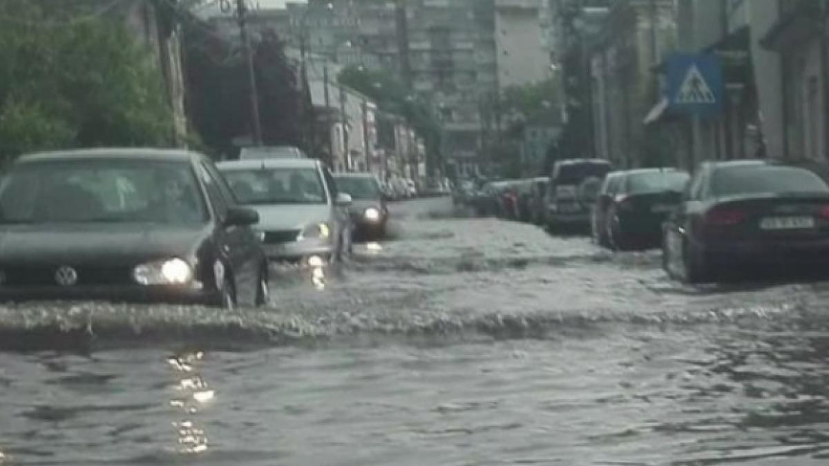 Atenționare meteo! Ploi, vânt și grindină în aproape toată țara