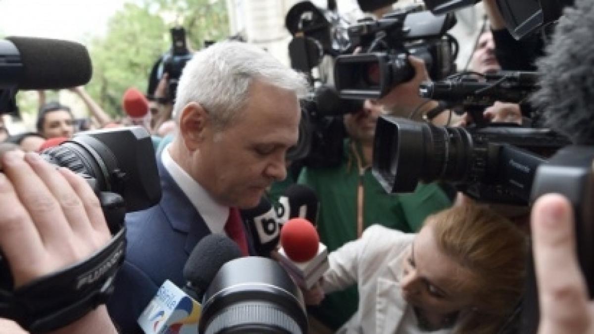 Liviu Dragnea susține că se întâmplă lucruri bizare cu telefonul său: "Îmi apar patru puncte luminoase..."