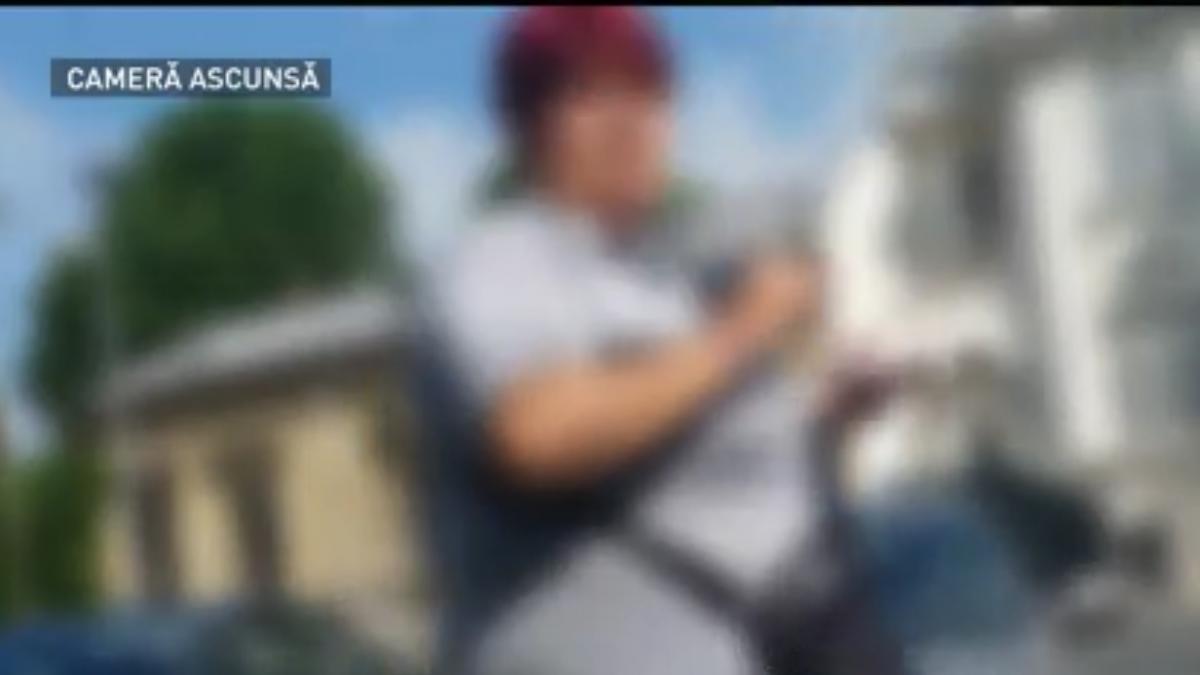 Imagini cu camera ascunsă! Cum se negociază noile tarife de parcare din centrul Bucureştiului - VIDEO