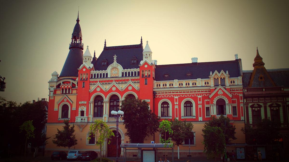 Campanie pentru reconstrucţia Palatului Episcopal din Oradea