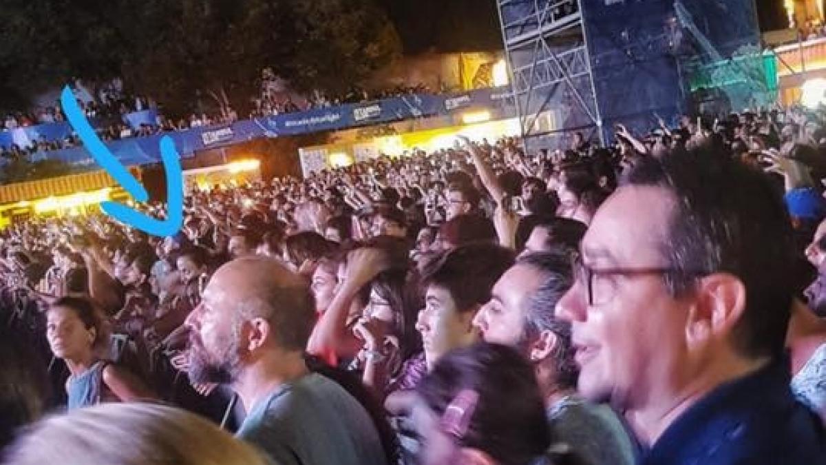 Imagini incredibile cu Victor Ponta. Fostul premier, alături de Suleyman Magnificul la un concert