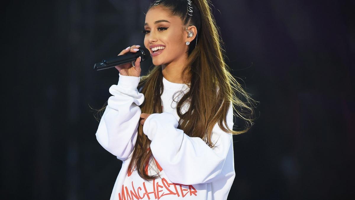 Ariana Grande, învinovățită de fani pentru moartea rapperului Mac Miller, fostul său iubit