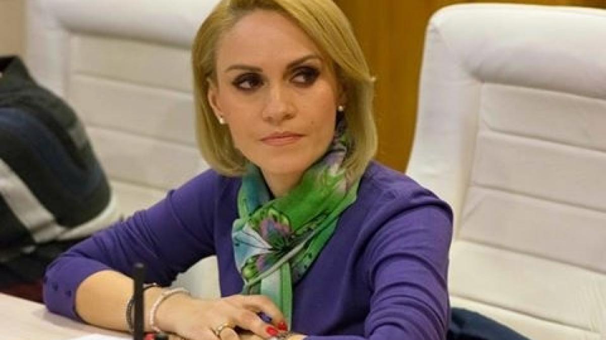 Gabriela Firea declară că a fost urmărită când a ieşit cu copiii la un loc de joacă