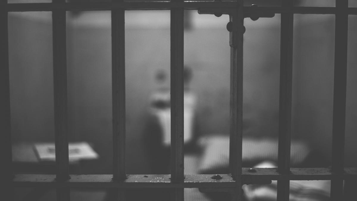 Anchetă la un penitenciar din România, după ce un deţinut a fost găsit mort