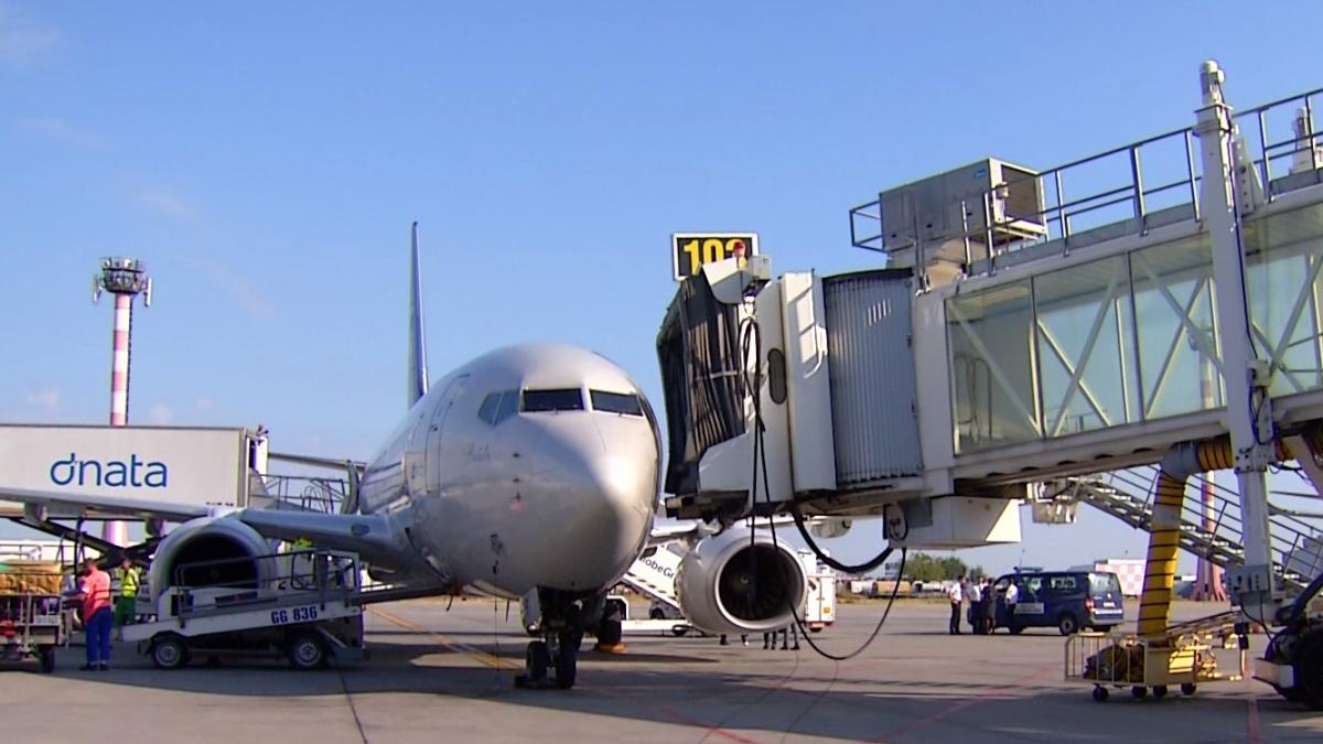 Prime de lux acordate la Aeroportul Otopeni