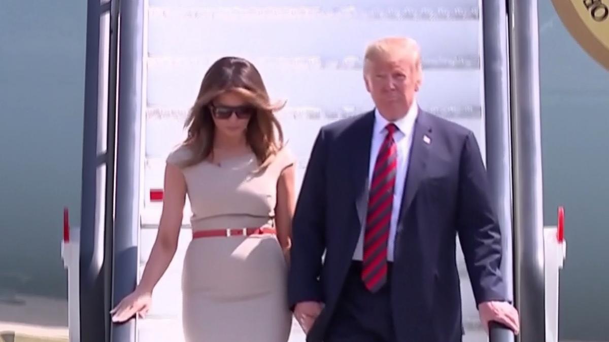 Melania Trump a recunoscut că îi confiscă uneori telefonul preşedintelui. Motivul amuzant pentru care face acest lucru