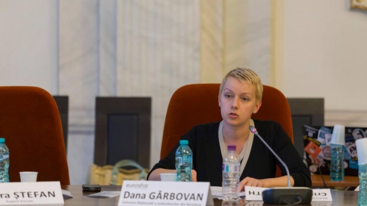 Dana Gîrbovan, preşedinte UNJR, despre protocolul IJ-SRI: Problema supravegherii "preventive" a magistraţilor trebuie clarificată