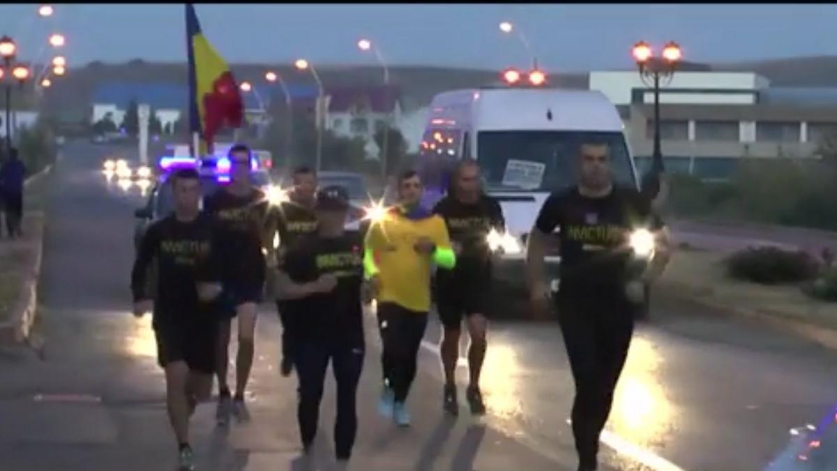 Cursă în memoria eroilor. Invictus România îi provoacă pe oameni să alerge în semn de recunoştinţă