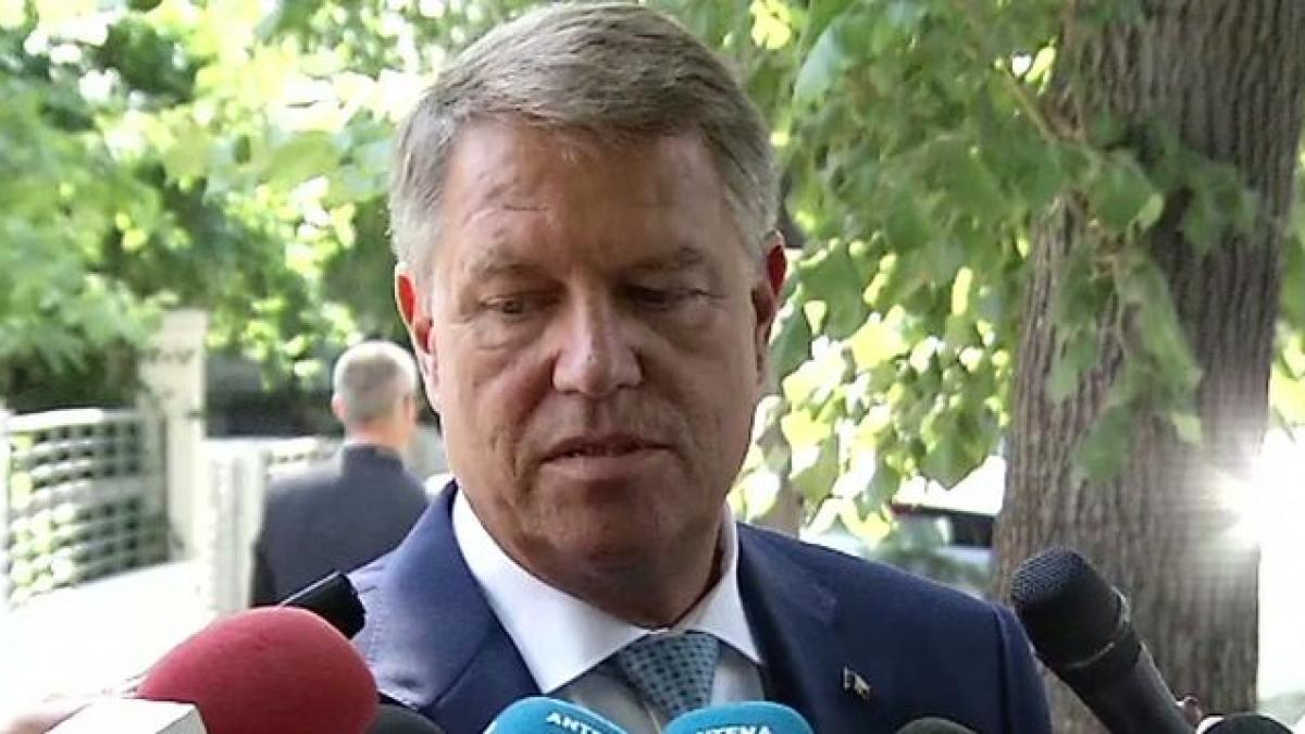 Klaus Iohannis a fost operat la umărul stâng. Care e starea lui de sănătate