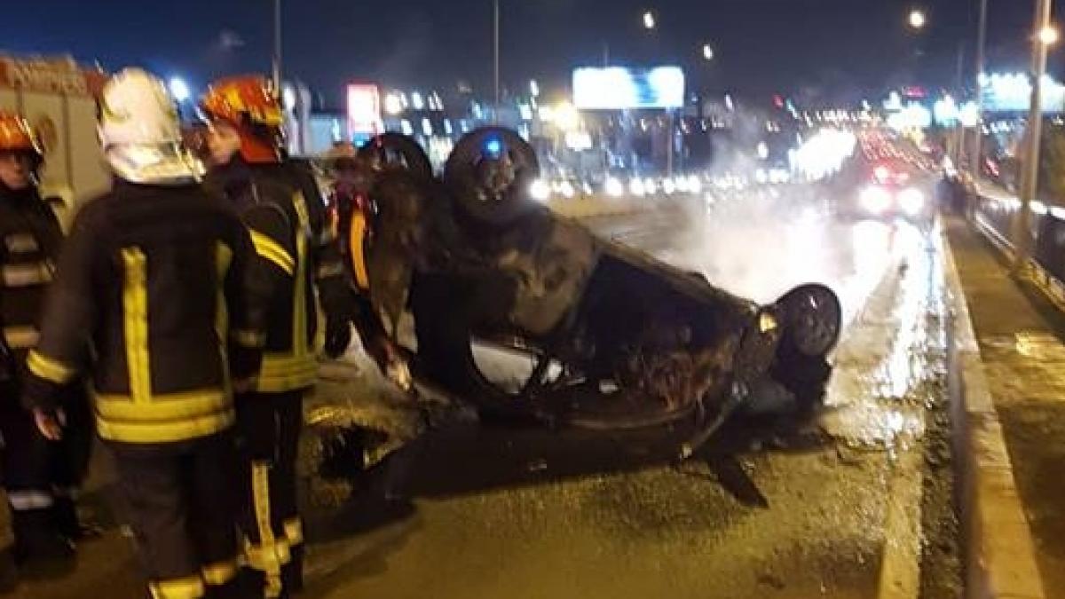 Două accidente grave în Nordul Capitalei. O mașină făcută scrum 