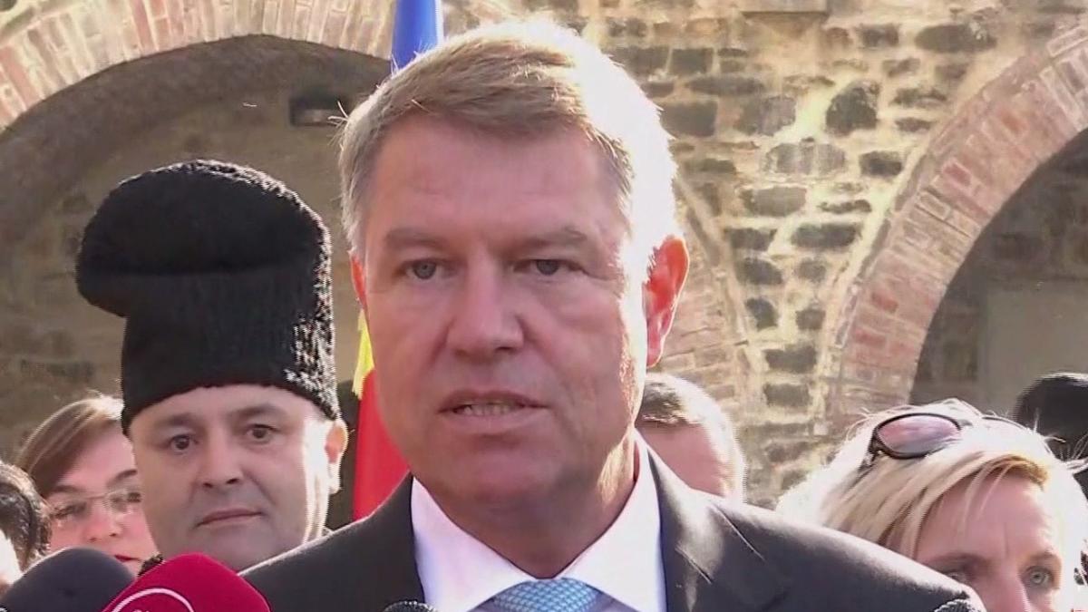 Politikix. Președintele Klaus Iohannis, fotomodel de ocazie