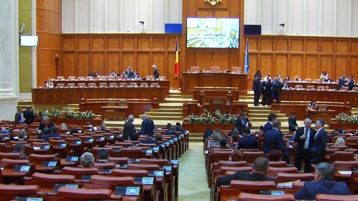 Anunț de ultimă oră despre moțiunea de cenzură. Lider UDMR: Decidem cum votăm cu o zi înainte