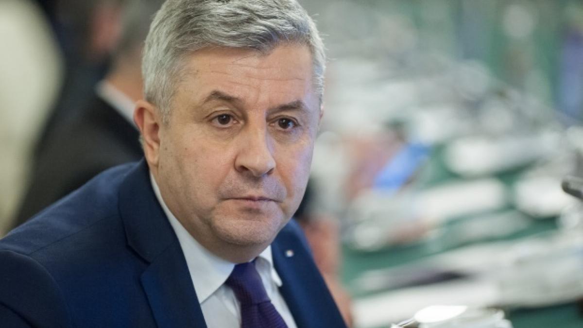 Cum este umilit Klaus Iohannis de Florin Iordache