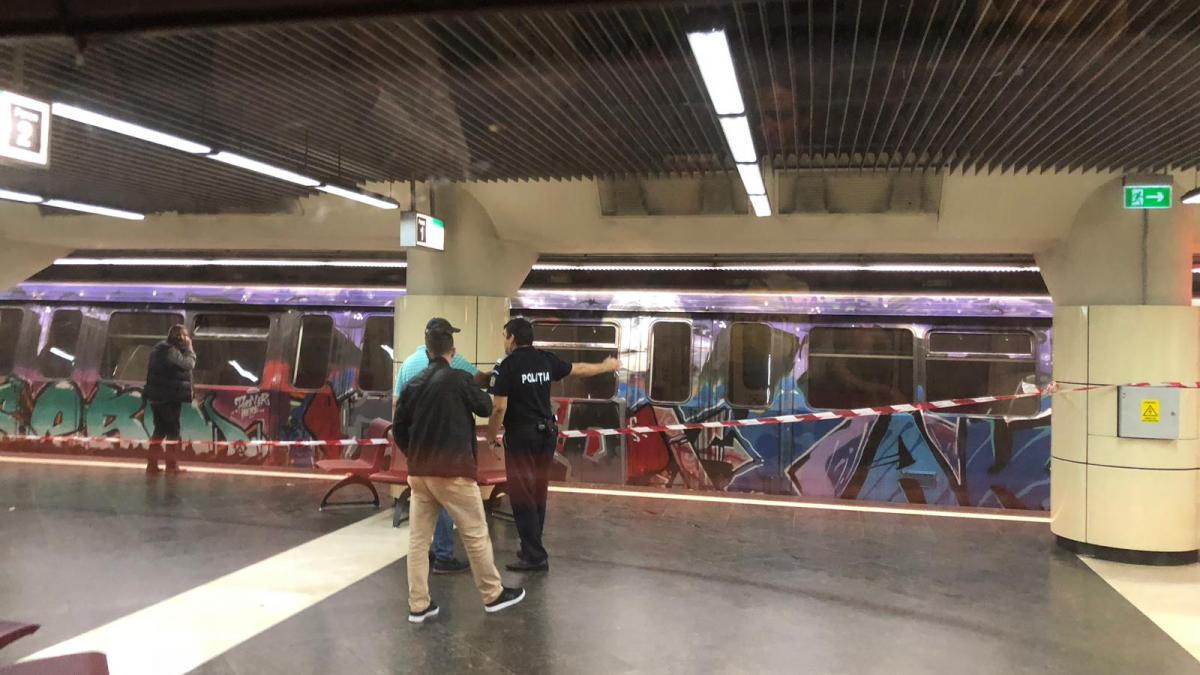 Incident la stația de metrou Costin Georgian. Un adolescent ar fi încercat să se sinucidă