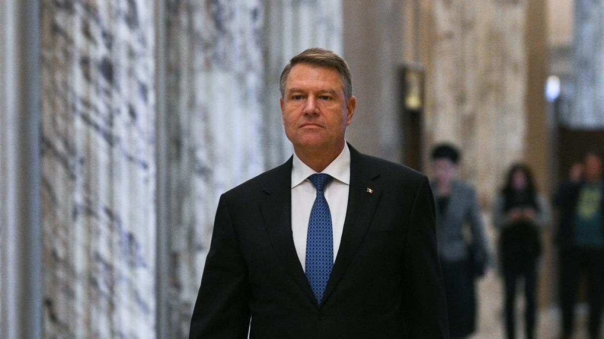 Președintele Iohannis, de acord cu propunerile lui Dăncilă pentru interimari la Transporturi și Dezvoltare