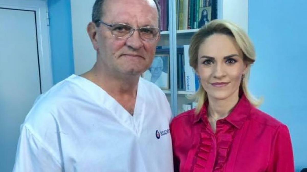 Medicul cu care s-a fotografiat Gabriela Firea, detalii despre operația primarului general: „A fost o suferință digestivă benignă”