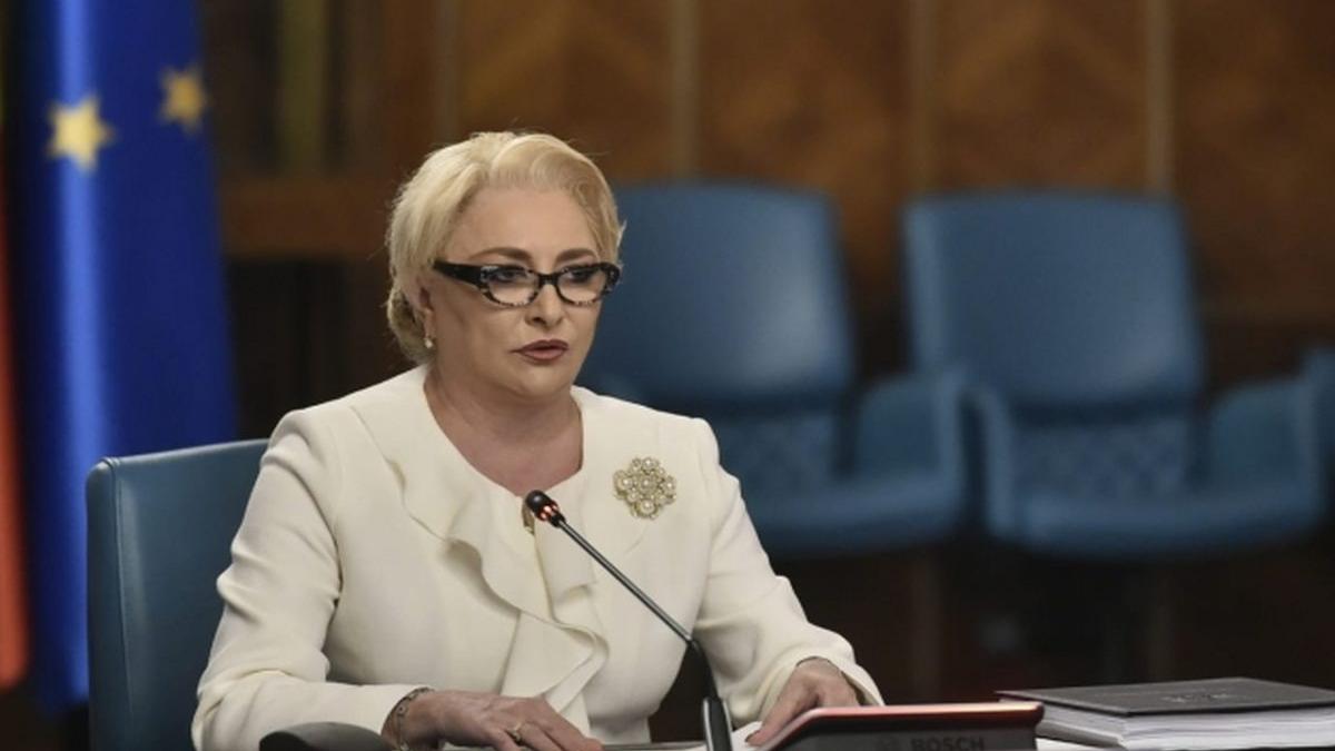 Premierul Dăncilă, declarație la Guvern: Președintele să respecte decizia CCR şi să semneze decretele de numire a miniştrilor Transporturilor şi Dezvoltării