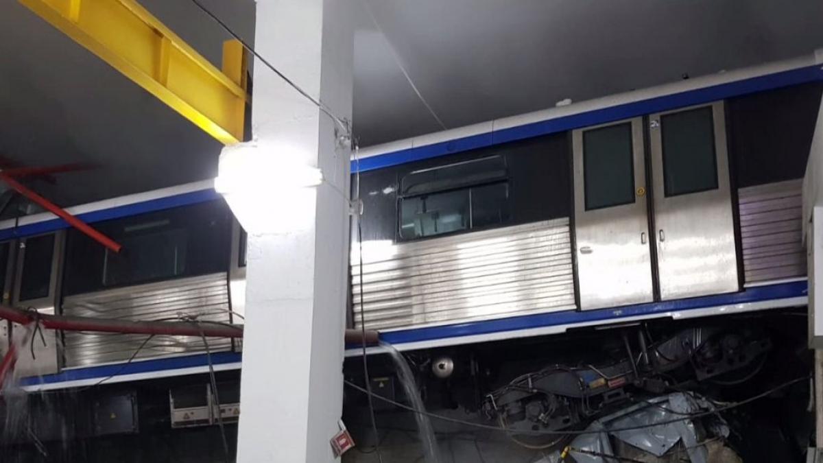 Primele imagini cu accidentul de la metrou - VIDEO