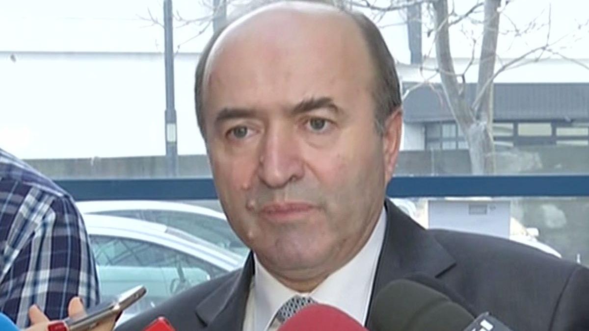 Avocații se pregătesc de proteste. Tudorel Toader, acuzat că refuză negocierile