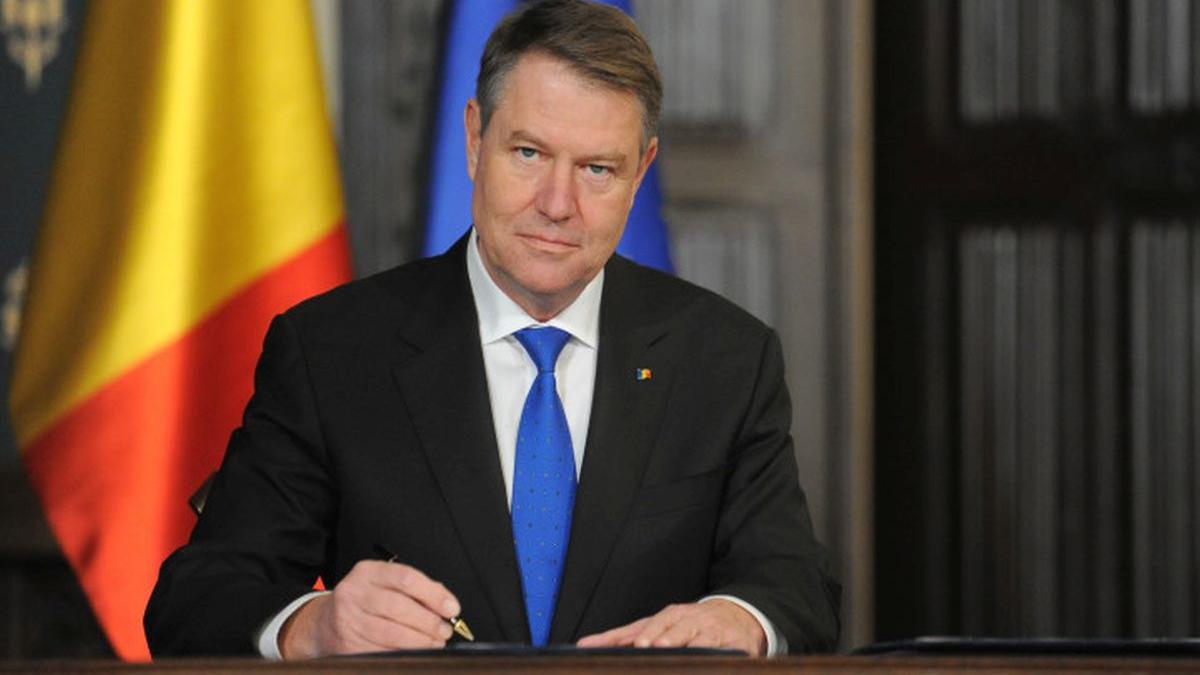 Klaus Iohannis, apariție cu soția, în plin scandal legat de buget