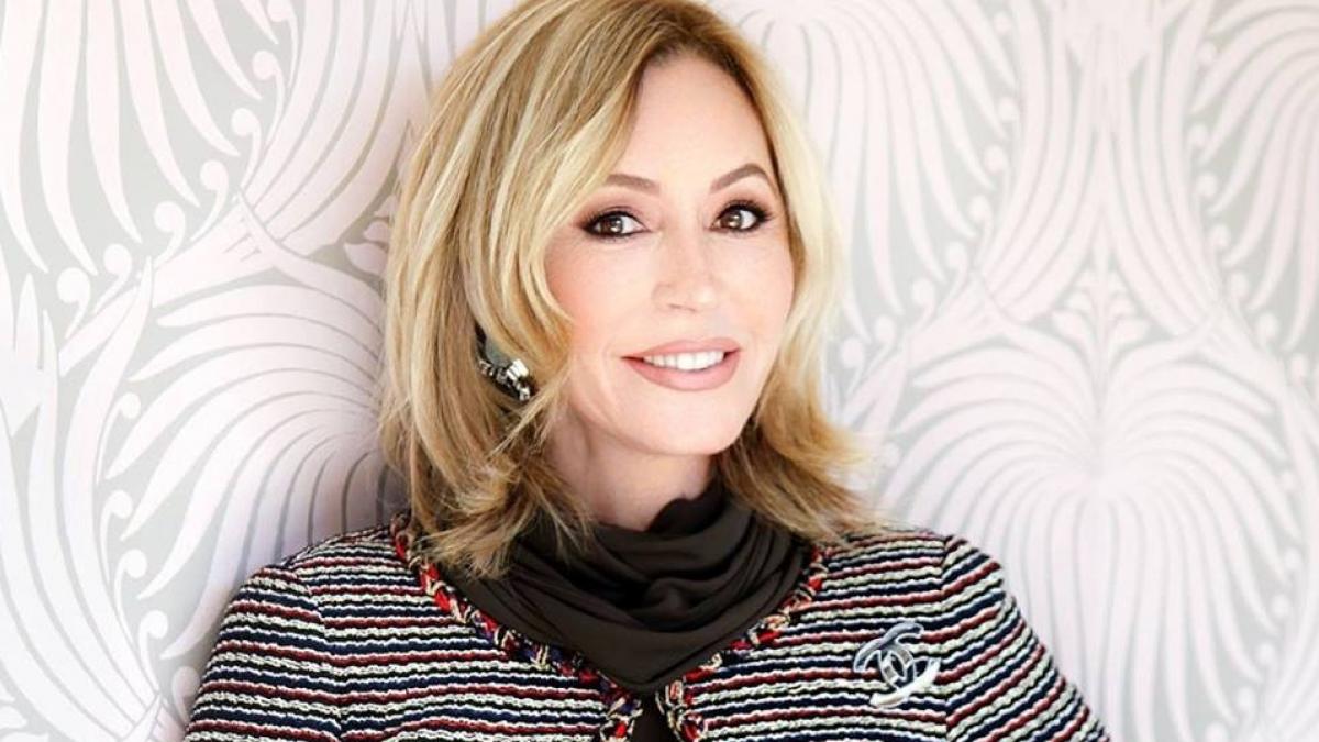 Anastasia Soare, cunoscută drept "regina sprâncenelor” la Hollywood, cea mai bogată româncă. I-ar depăși chiar și pe Becali și Țiriac la un loc