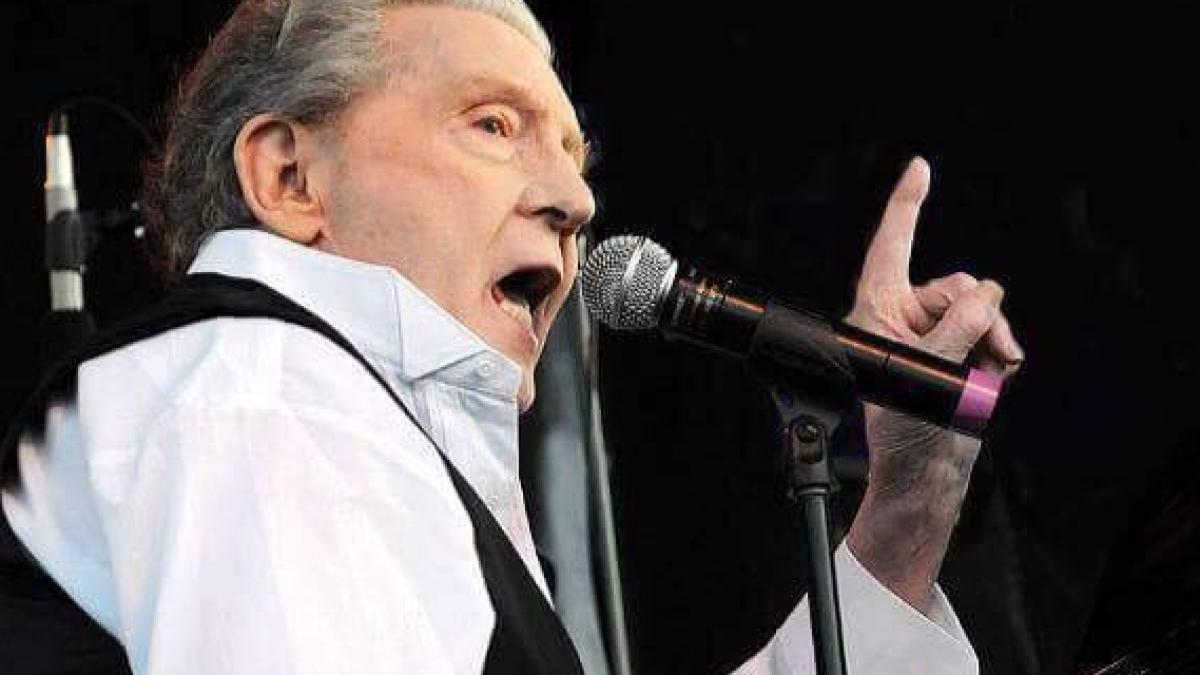 Cântărețul Jerry Lee Lewis a suferit un accident vascular cerebral