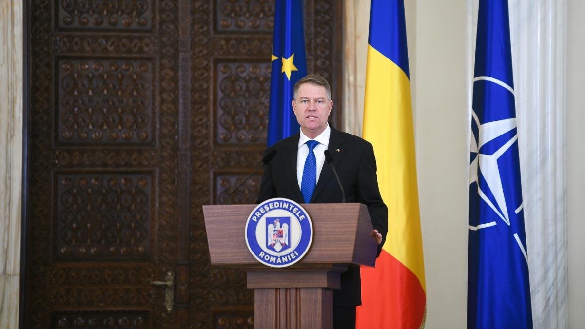 Pensionarii, prinși în scandalul Bugetului. Iohannis susține că nu sunt bani de pensii