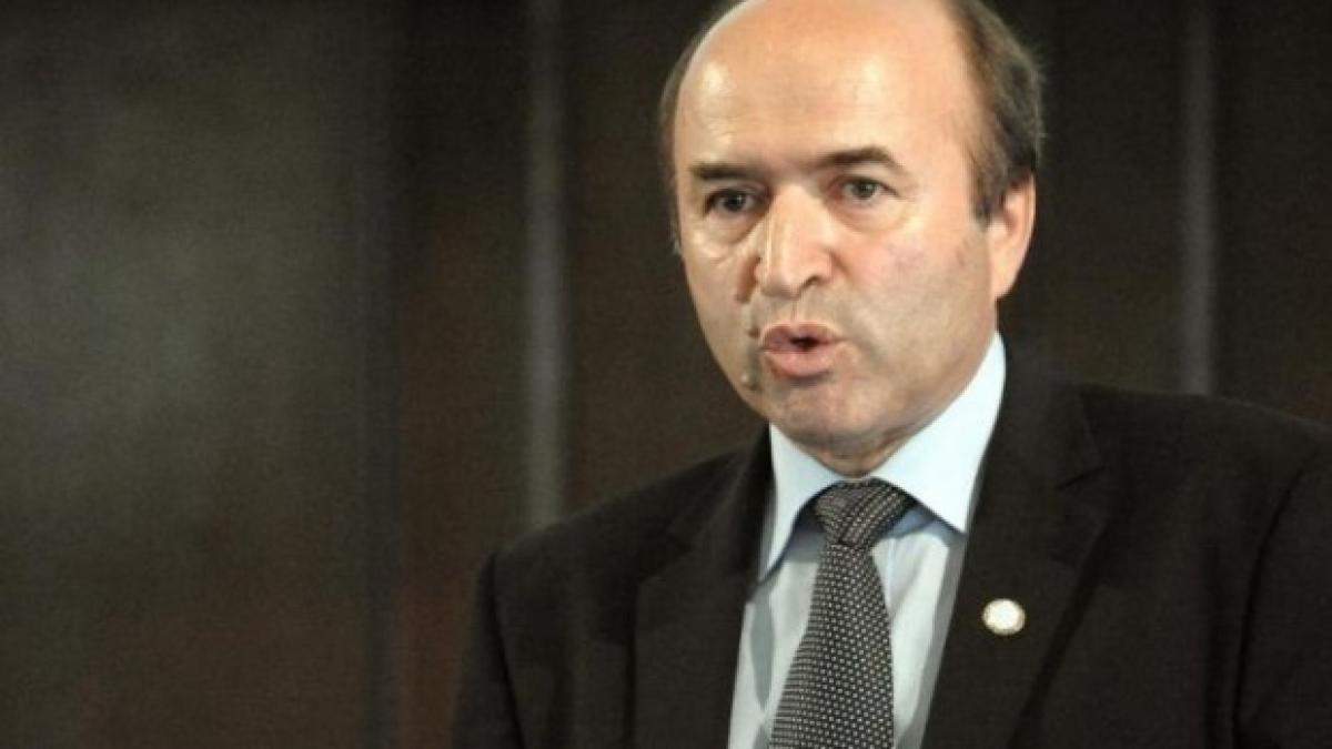 Tudorel Toader: Nu pot să închid biroul pentru că am auzit că mă remaniază