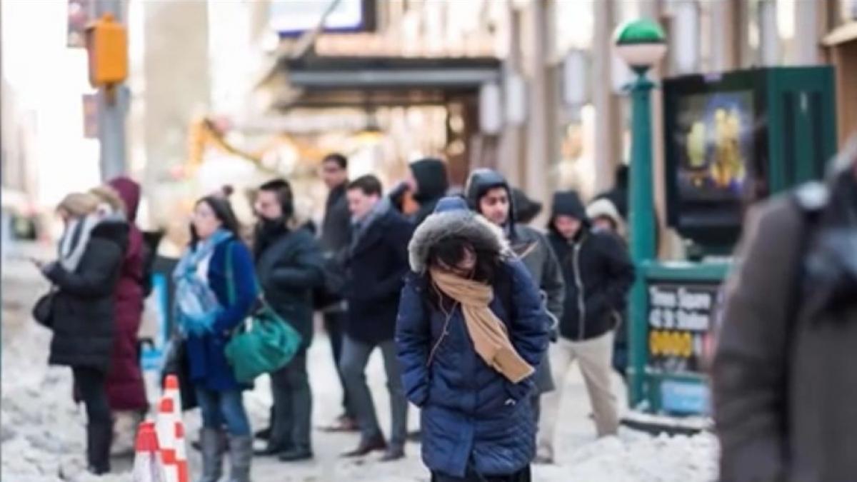 VREMEA. Frig extrem în toată România. Meteorologii au anunțat ninsori în mai multe zone ale țării