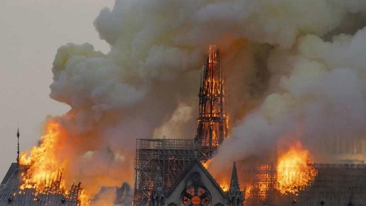 A apărut primul verdict oficial cu privire la incendiul de la Catedrala Notre-Dame. Parchetul din Paris spune ce s-ar fi întâmplat de fapt