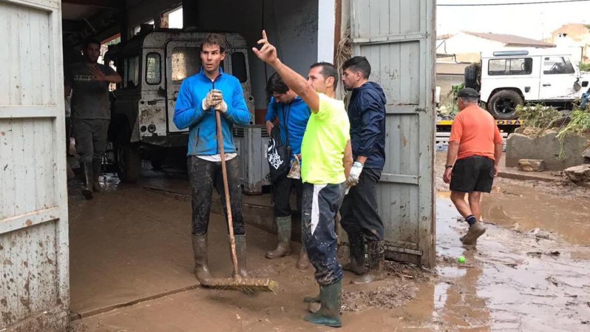 Furtună în Prahova. Mai multe gospodării au fost inundate