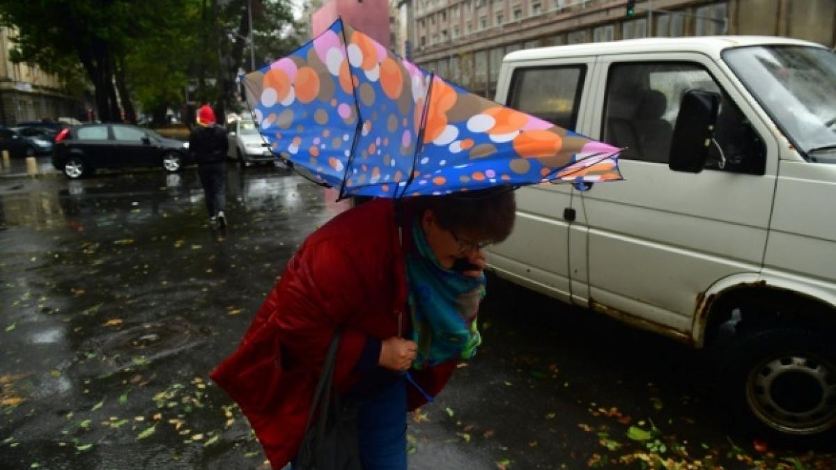 Avertizare meteo: Vin fenomene extreme. Intră în vigoare un nou Cod Galben