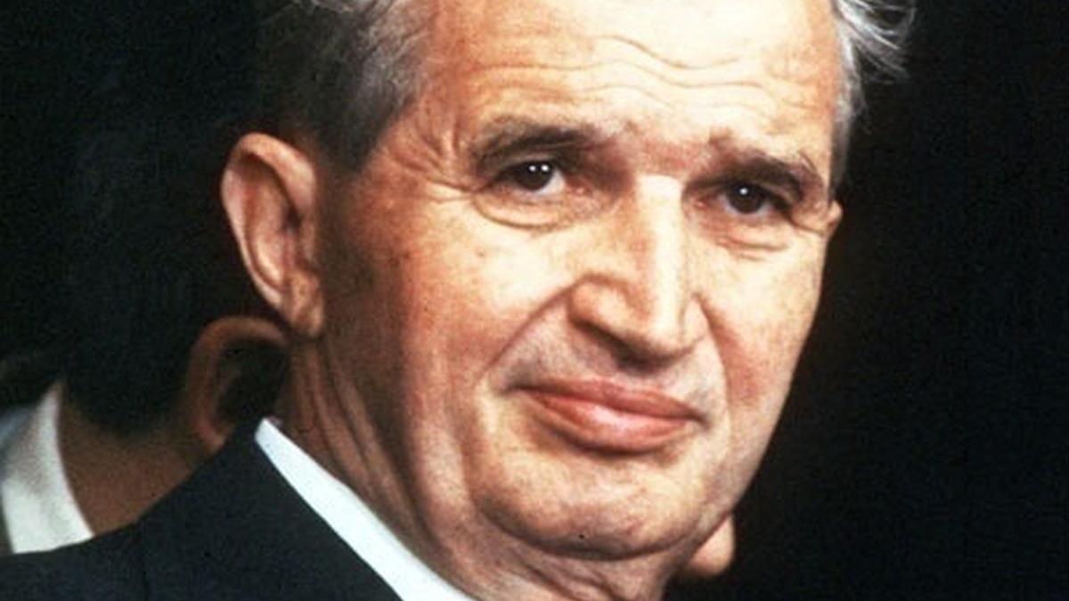 Cine a avut curaj să-i zică lui Ceaușescu: „De ce nu le dai, mă, oamenilor, butelii”?