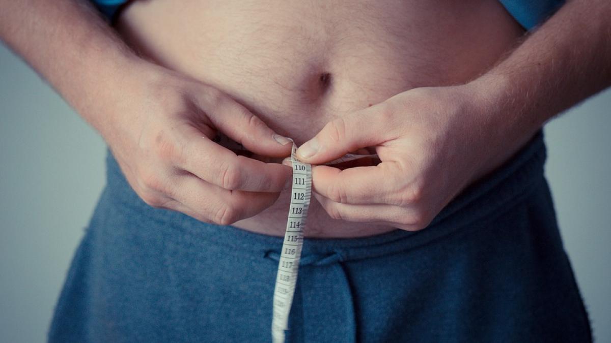 Nimeni nu știa asta: Boala ascunsă care te îngrașă cu pâna la 10 kilograme