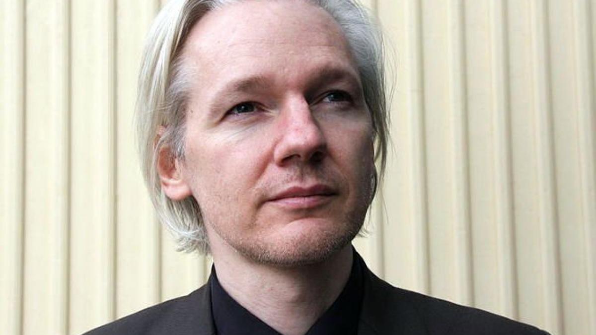 SUA au cerut oficial Marii Britanii extrădarea lui Julian Assange