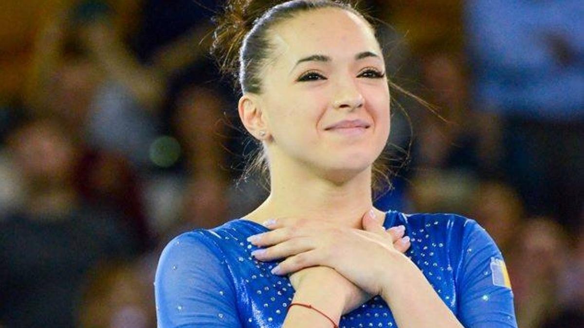 Larisa Iordache, apariție de senzație la nunta fratelui ei. A purtat o rochie transparentă și a atras toate privirile - FOTO