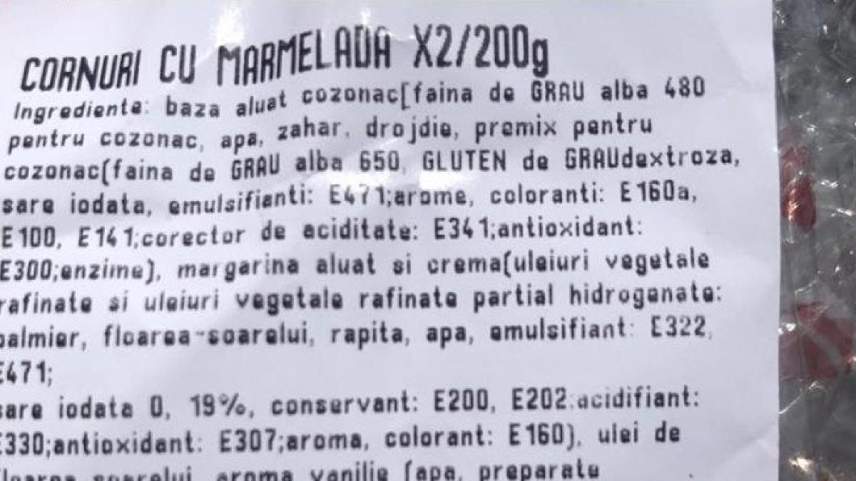 Ștefan și-a cumpărat cornuri cu marmeladă de la un supermarket din București. A mâncat unul, dar apoi a vrut să verifice caloriile. Doar că atunci când a citit ce ingrediente conține produsul de fapt a aruncat imediat restul. „E o nebunie!” (FOTO)