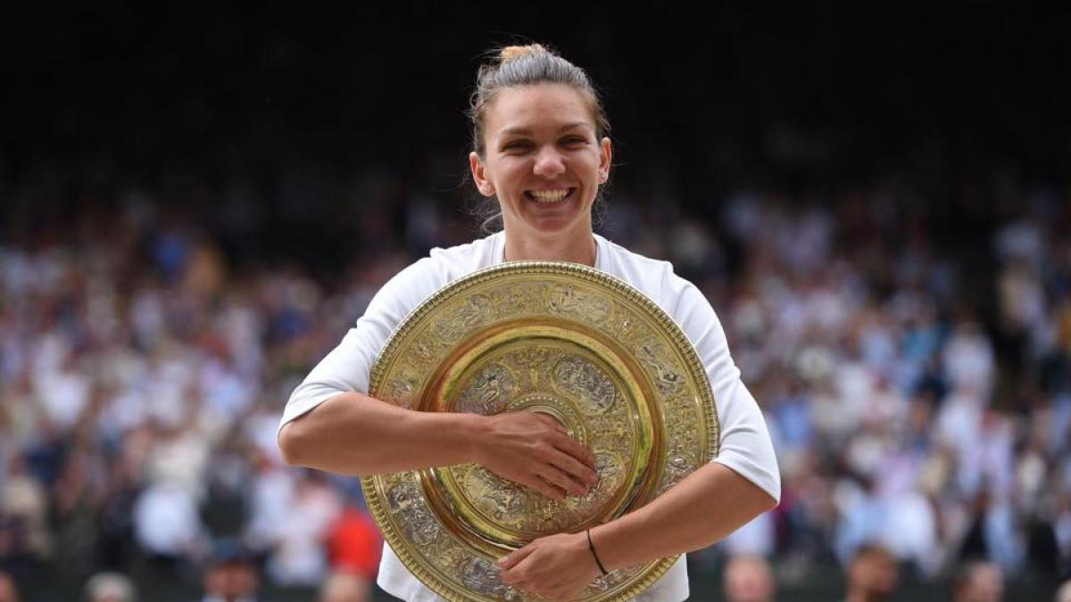 Simona Halep, regina Wimbledon, a adus trofeul la Constanța