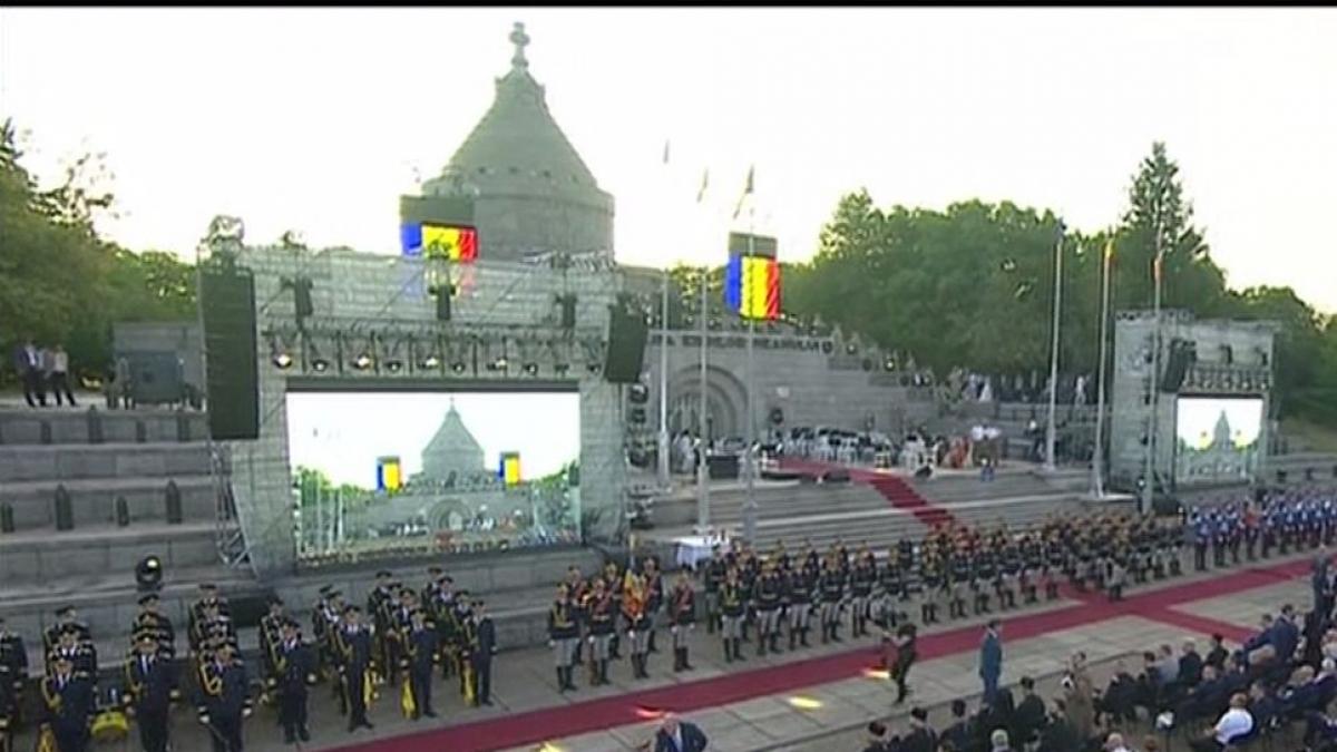 Ceremonie impresionantă de comemorare a eroilor la Mărăşeşti