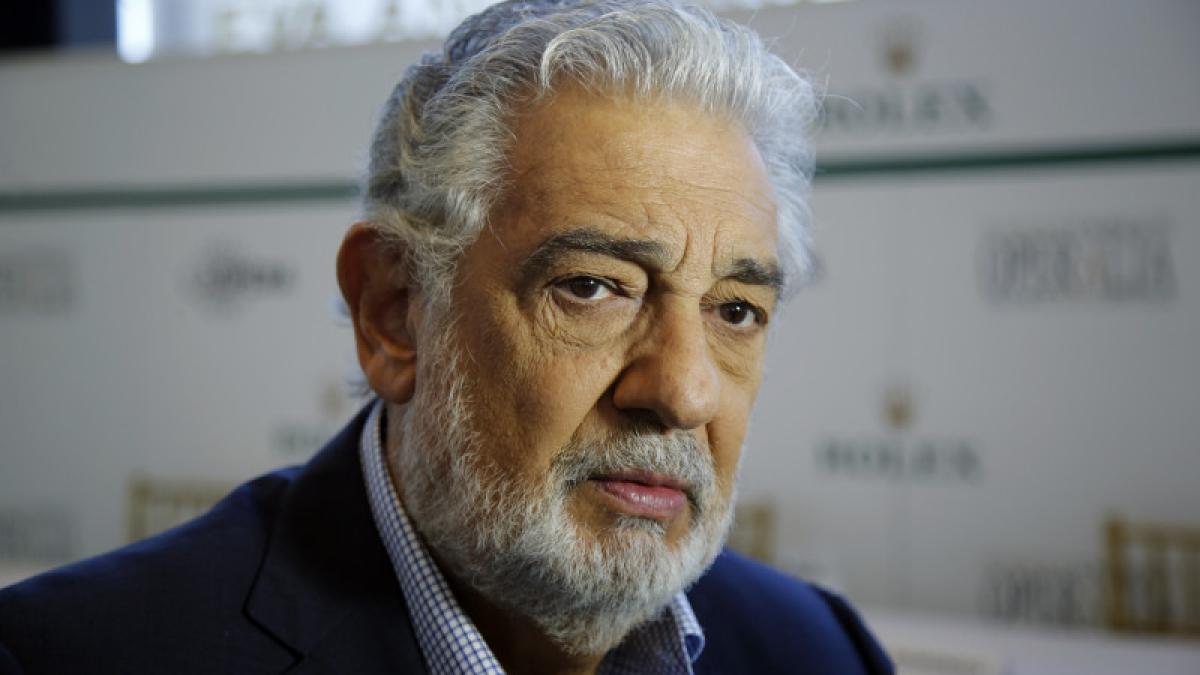 Acuzat de hărţuire, Placido Domingo a demisionat de la conducerea Operei din Los Angeles 