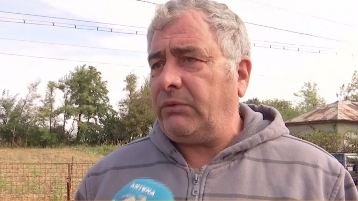 Mărturii cumplite despre carnagiul din Ialomița. Soțul uneia dintre victime, în pijamale la locul tragediei: Când am ajuns acolo curgeau salvările, nu m-au lăsat să intru. Le-am spus că soția mea e acolo!