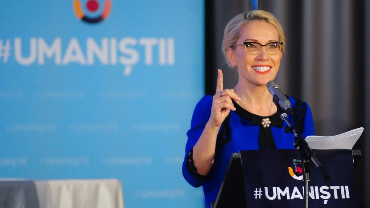 Ramona Ioana Bruynseels, campanie în forţă: Privilegiile politicienilor sărăcesc România şi îl jignesc pe omul simplu